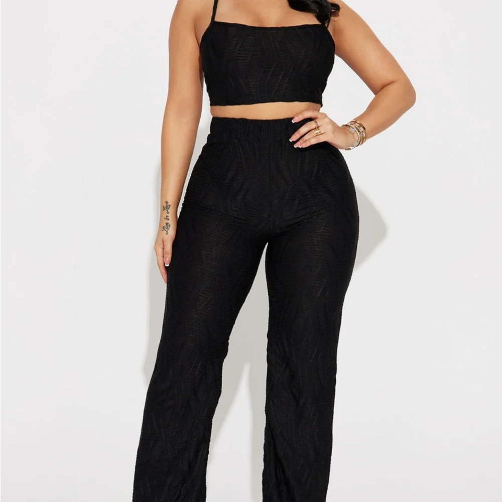 Matching Vacation Set ( Fashion Nova ) - Picture 1 of 1